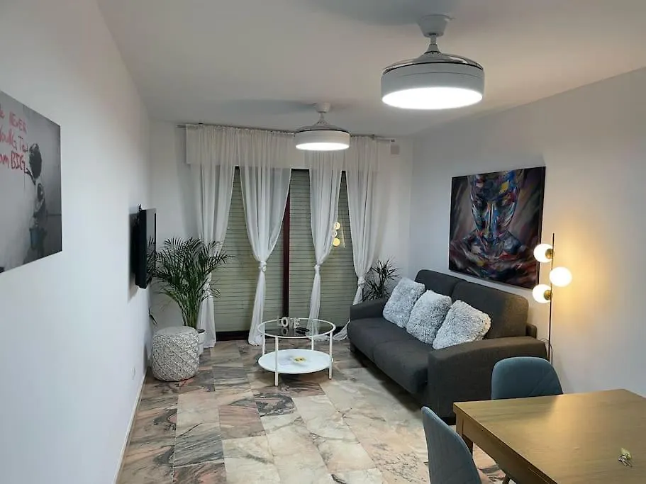 Apartamento Primera Linea Playa-Youtripmalaga 丰希罗拉